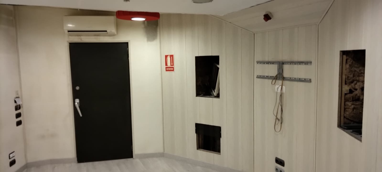 1738606610861